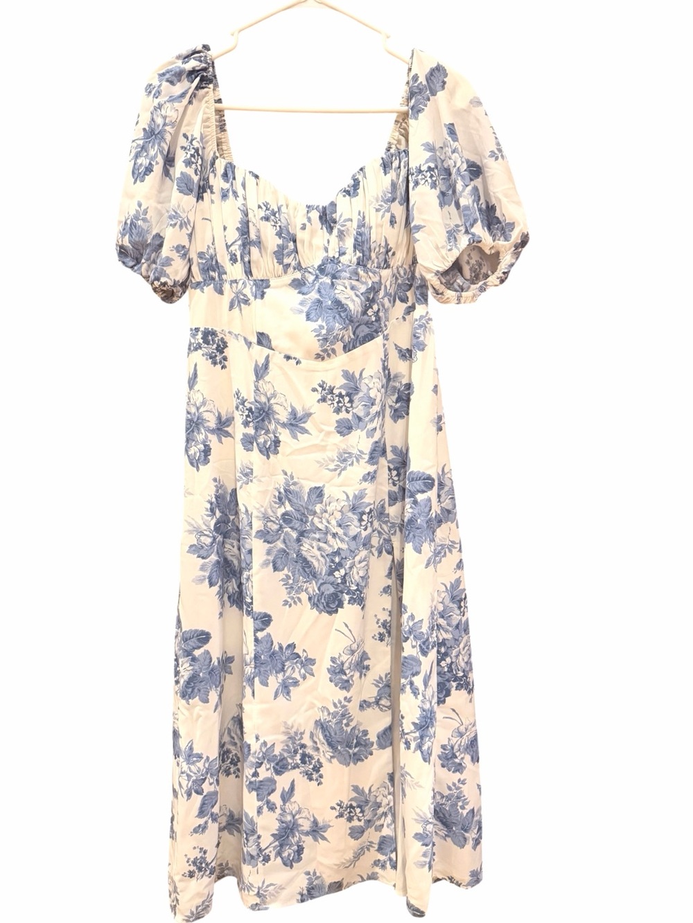ABERCROMBIE & FITCH Blue and White Floral Puff-Sleeve Midi Dress NWOT 💙🤍🩵 - Picture 5 of 10